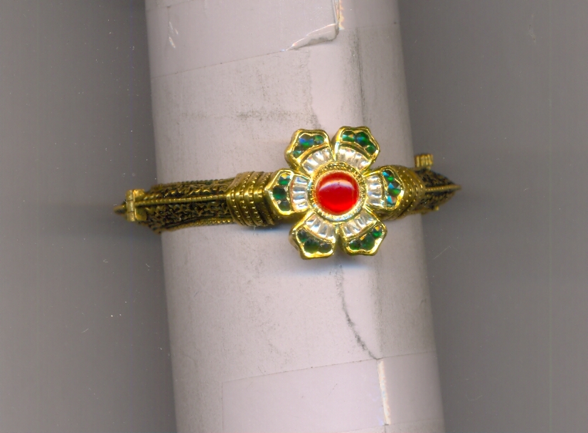 GOLD BANGLE ANTIQUE EXCLUSIVE