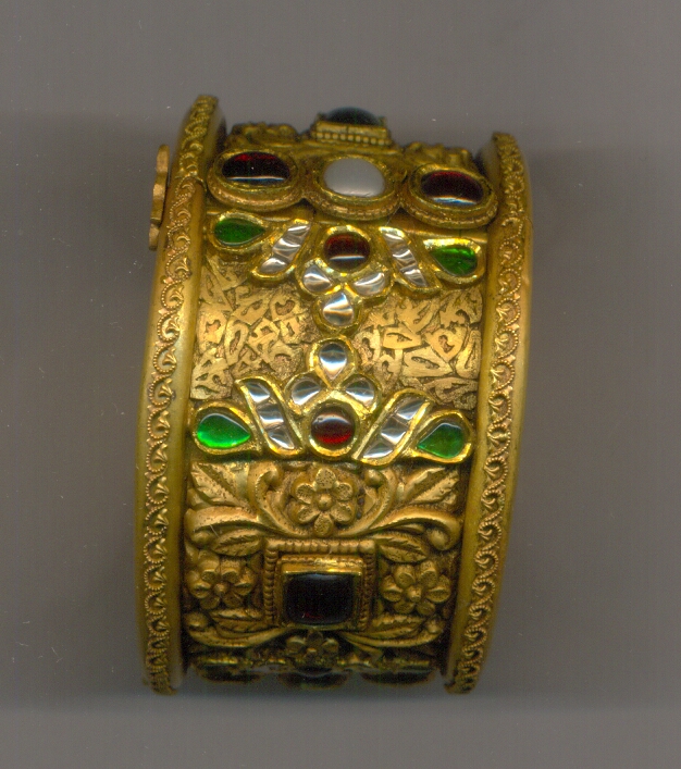 GOLD BANGLE ANTIQUE EXCLUSIVE