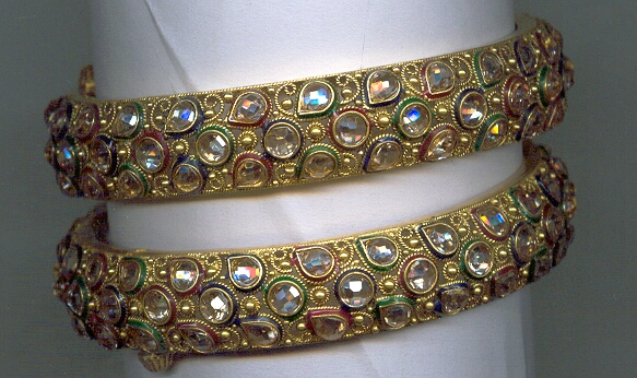 GOLD BANGLE ANTIQUE EXCLUSIVE