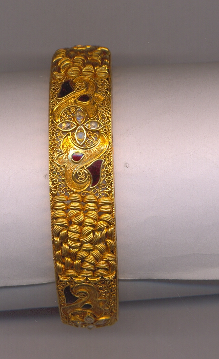 GOLD BANGLE ANTIQUE GENERAL