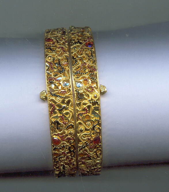GOLD BANGLE ANTIQUE GENERAL