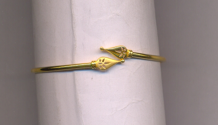 GOLD BANGLE DESIGNER