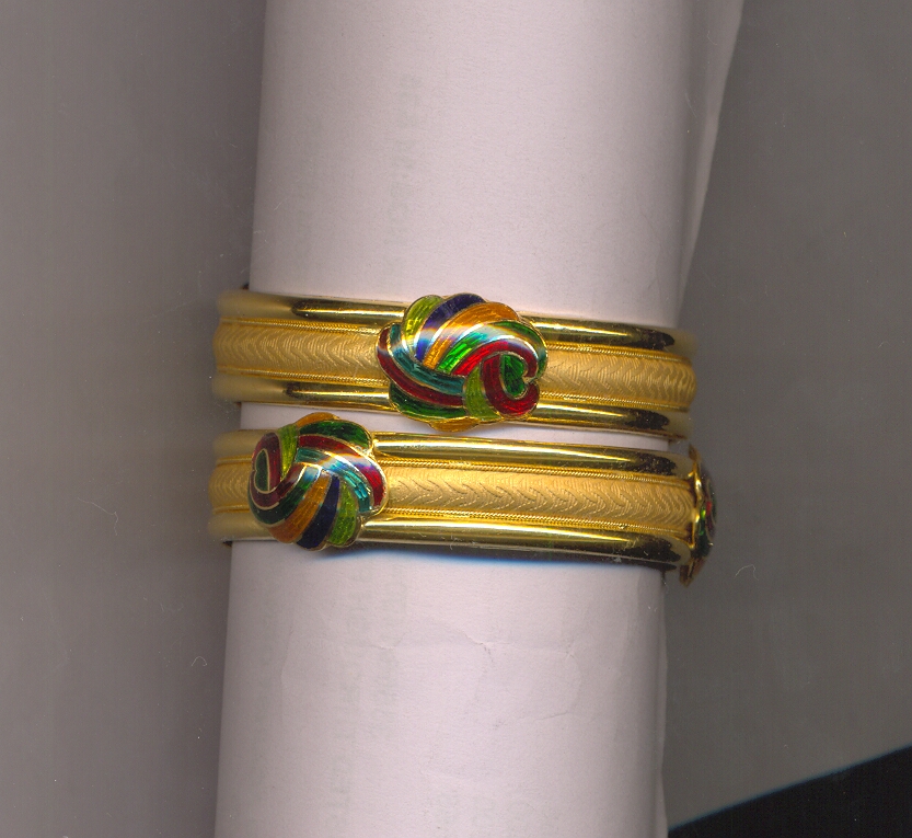 GOLD BANGLE DESIGNER