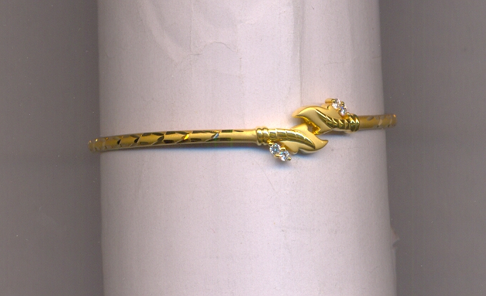 GOLD BANGLE DESIGNER