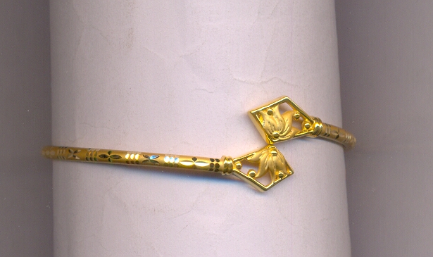 GOLD BANGLE DESIGNER