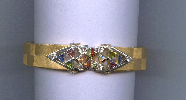 GOLD BANGLE DESIGNER EXCLUSIVE