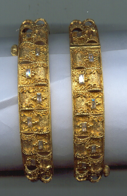 GOLD BANGLE DESIGNER GENERAL