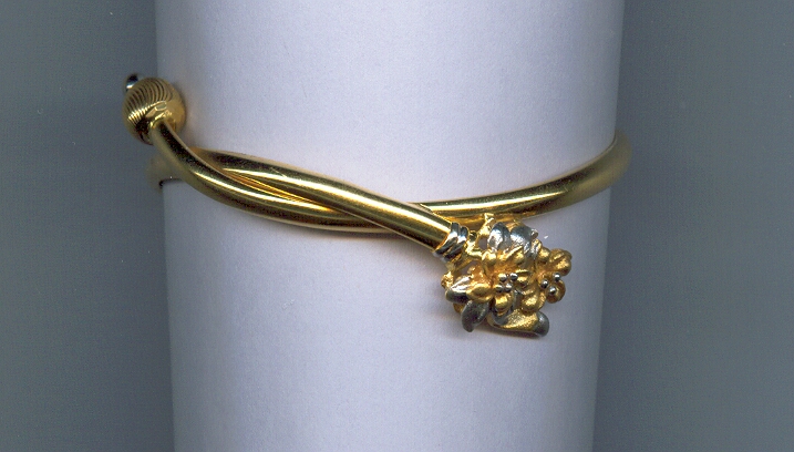 GOLD BANGLE DESIGNER GENERAL