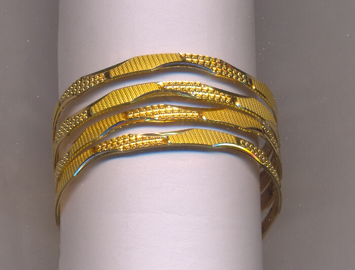 GOLD BANGLE MACHINE CUTTING