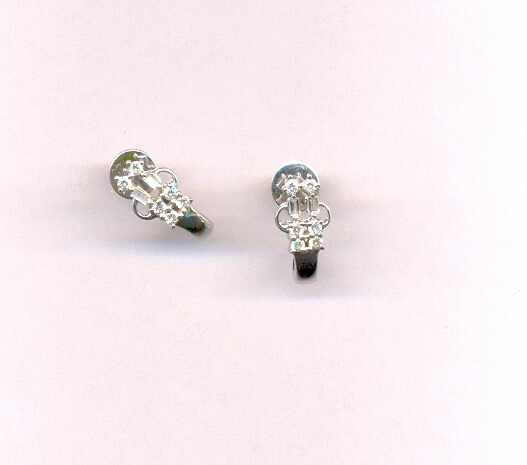 DIAMOND EARRING