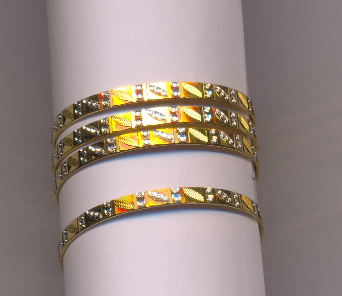 GOLD BANGLE MACHINE CUTTING FANCY