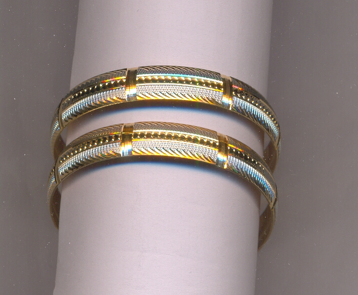 GOLD BANGLE MACHINE CUTTING FANCY