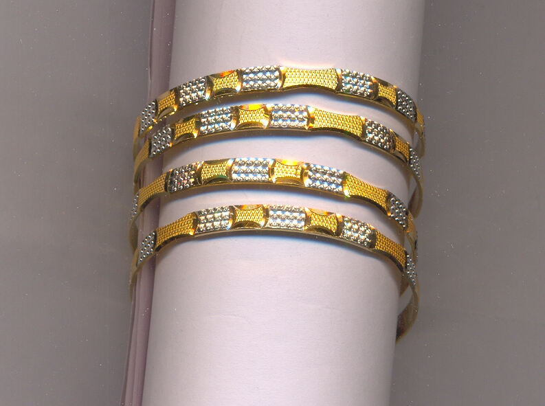GOLD BANGLE MACHINE CUTTING FANCY