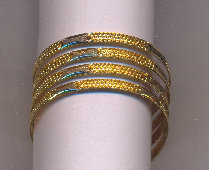 GOLD BANGLE MACHINE CUTTING FANCY
