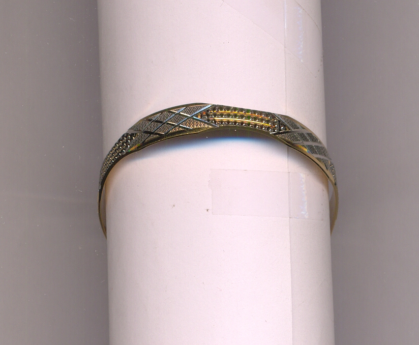 GOLD BANGLE MACHINE CUTTING FANCY