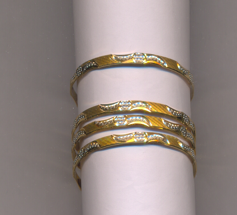 GOLD BANGLE MACHINE CUTTING FANCY