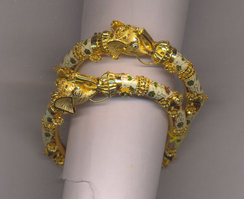GOLD BANGLE PLAIN EXCLUSIVE