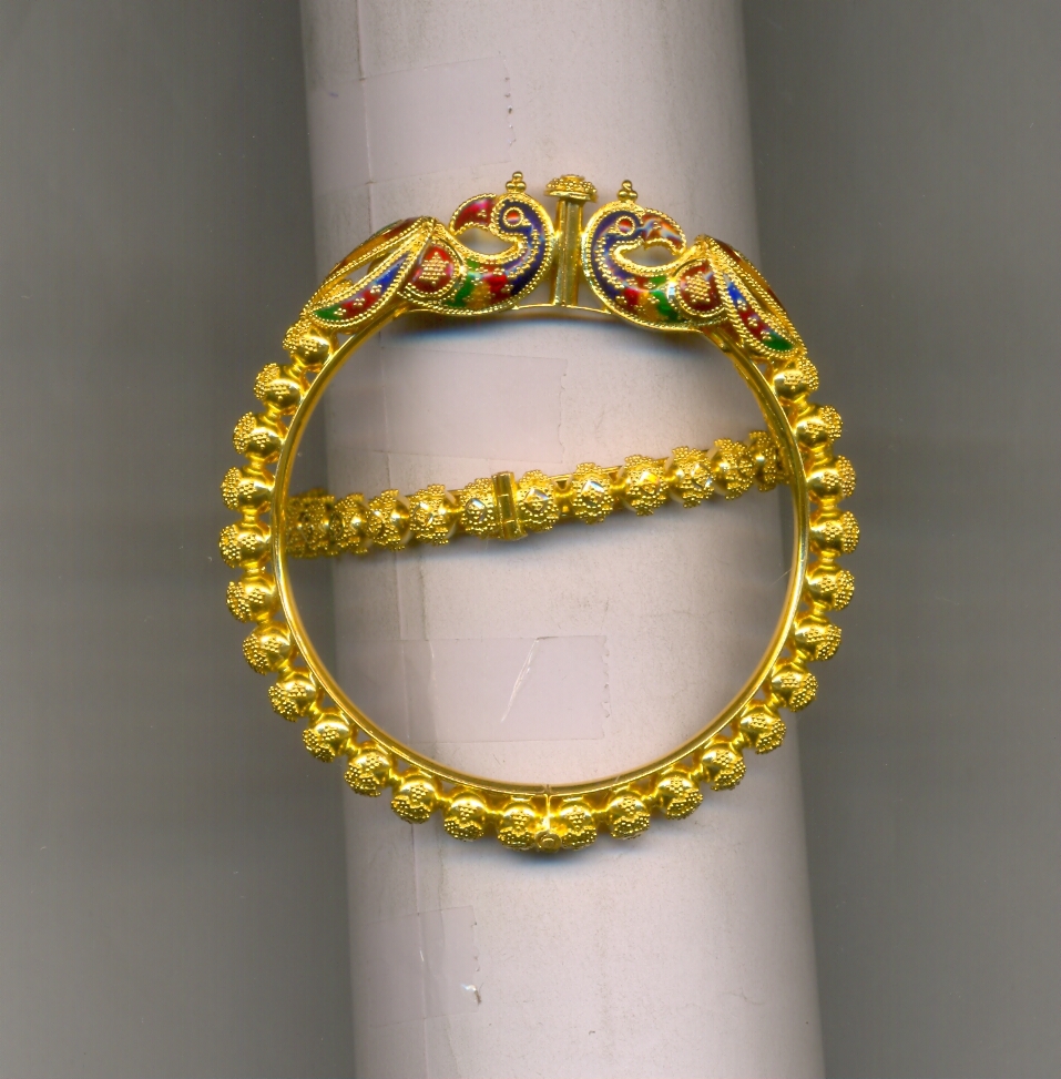 GOLD BANGLE PLAIN EXCLUSIVE