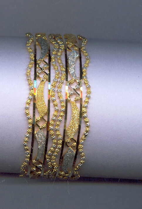 GOLD BANGLE PLAIN EXCLUSIVE