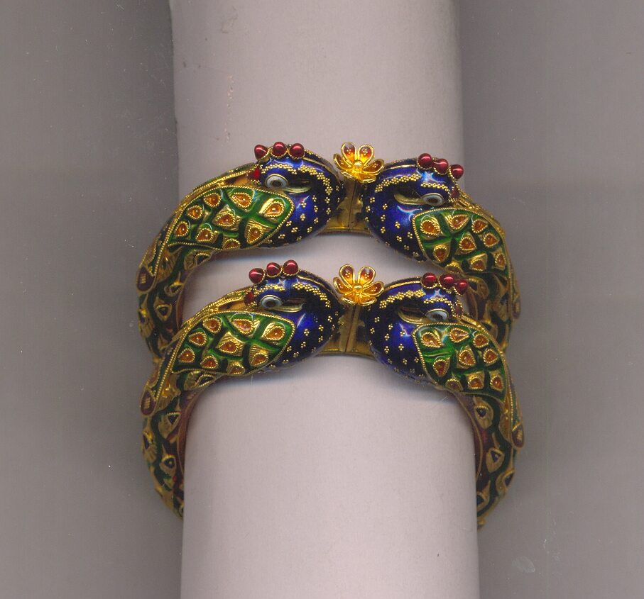 GOLD BANGLE PLAIN EXCLUSIVE