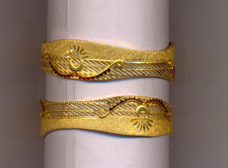 GOLD BANGLE PLAIN EXCLUSIVE