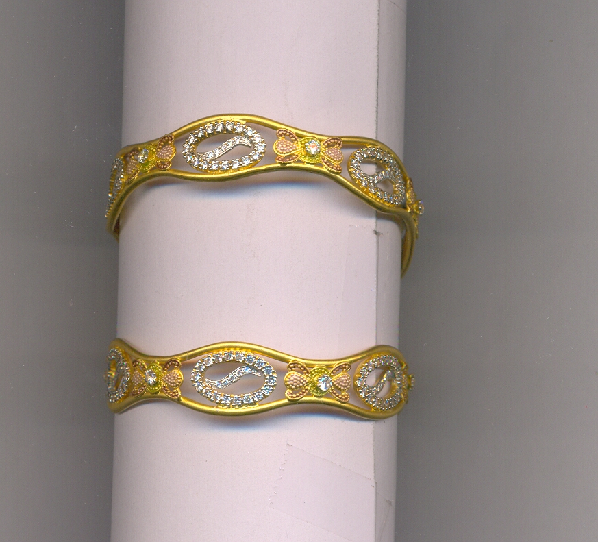 GOLD BANGLE PLAIN EXCLUSIVE