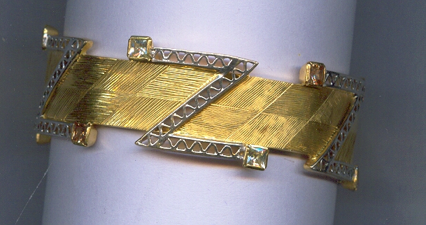 GOLD BANGLE PLAIN EXCLUSIVE