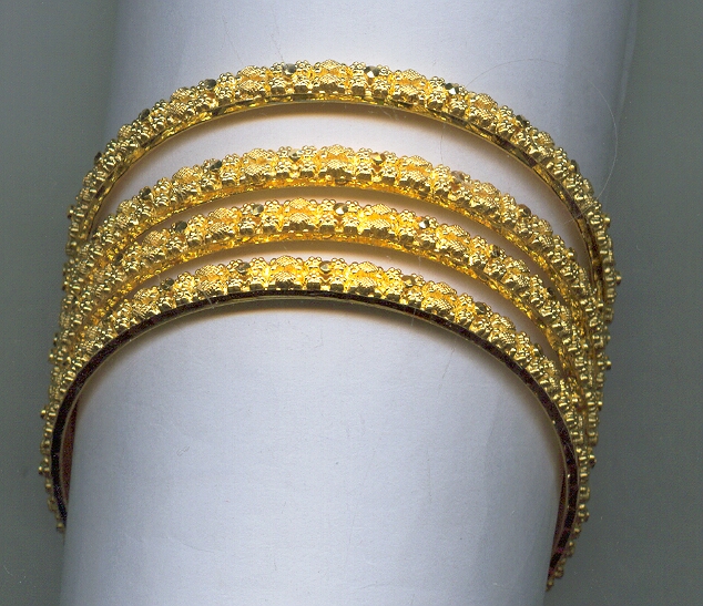 GOLD BANGLE PLAIN EXCLUSIVE