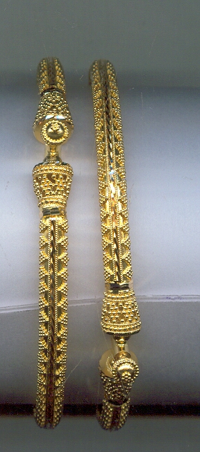 GOLD BANGLE PLAIN EXCLUSIVE
