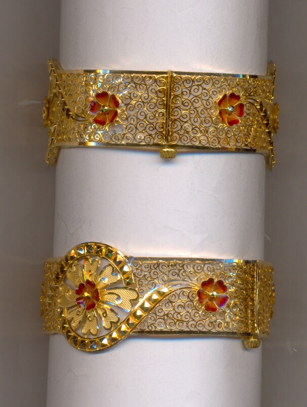 GOLD BANGLE PLAIN EXCLUSIVE