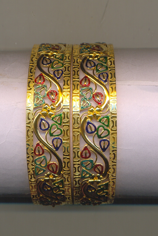 GOLD BANGLE PLAIN EXCLUSIVE