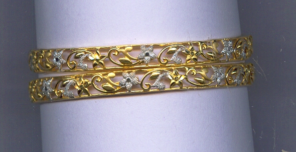 GOLD BANGLE PLAIN EXCLUSIVE