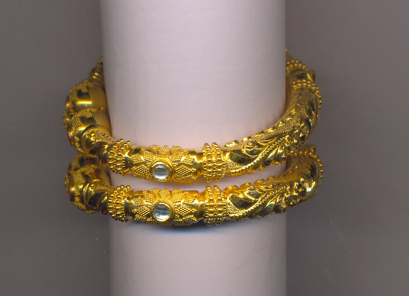 GOLD BANGLE PLAIN EXCLUSIVE