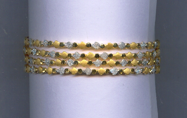 GOLD BANGLE PLAIN EXCLUSIVE