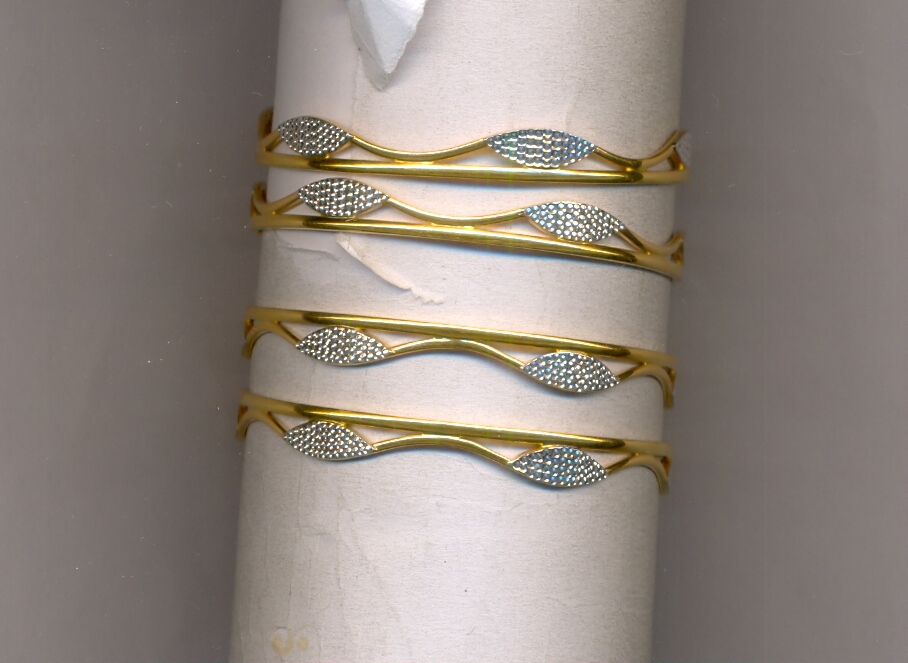 GOLD BANGLE PLAIN EXCLUSIVE