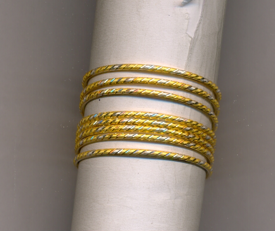 GOLD BANGLE PLAIN EXCLUSIVE
