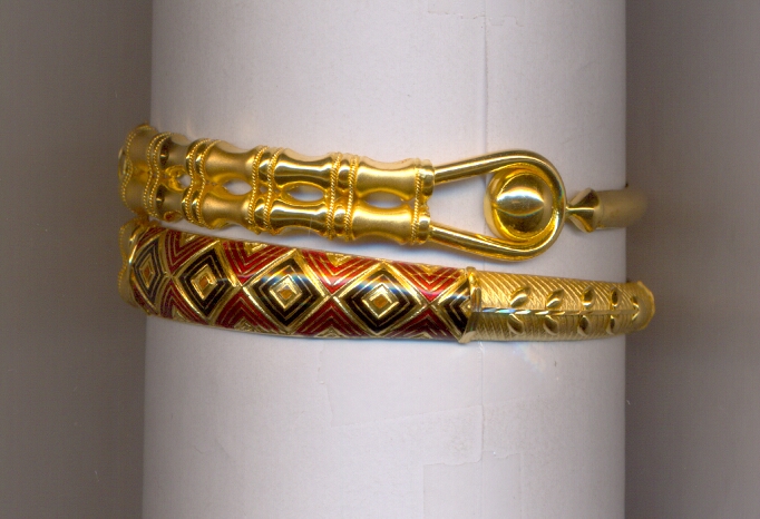 GOLD BANGLE PLAIN EXCLUSIVE