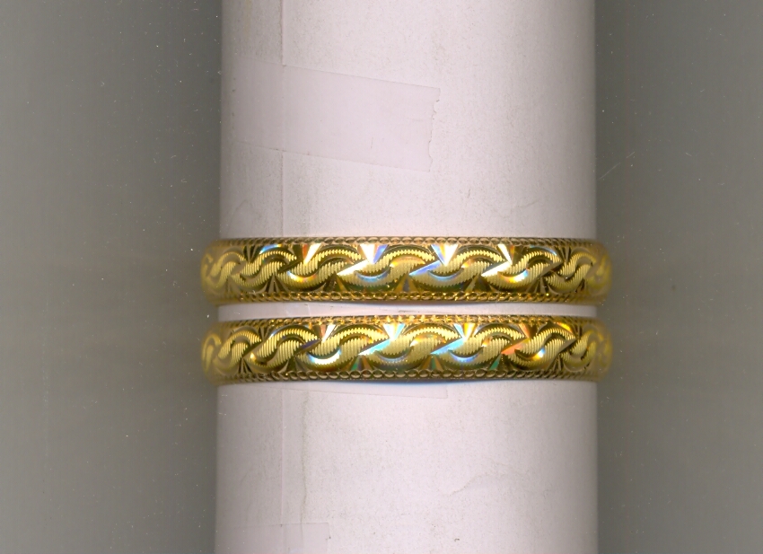GOLD BANGLE PLAIN EXCLUSIVE