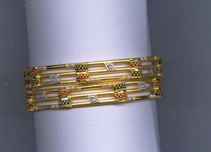GOLD BANGLE PLAIN EXCLUSIVE