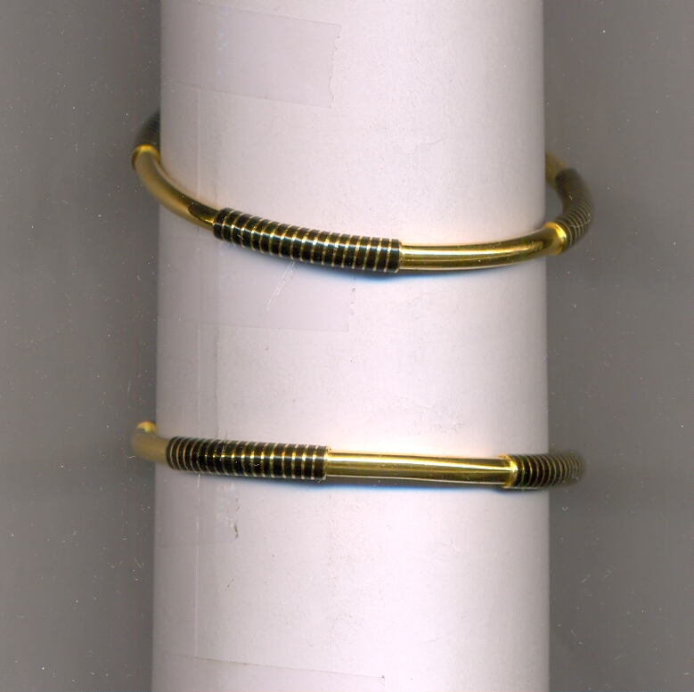 GOLD BANGLE PLAIN EXCLUSIVE