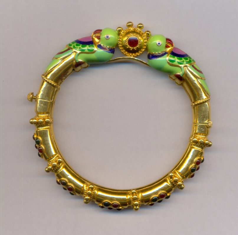 GOLD BANGLE PLAIN EXCLUSIVE