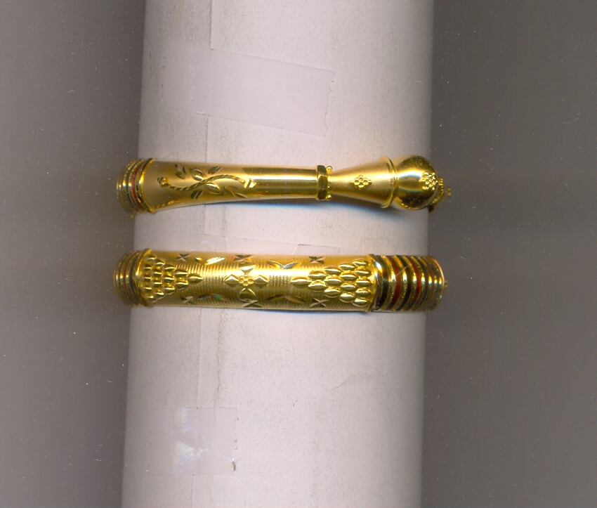 GOLD BANGLE PLAIN EXCLUSIVE