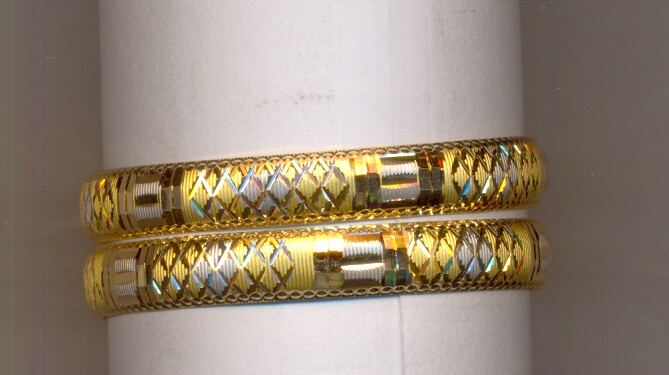 GOLD BANGLE PLAIN EXCLUSIVE
