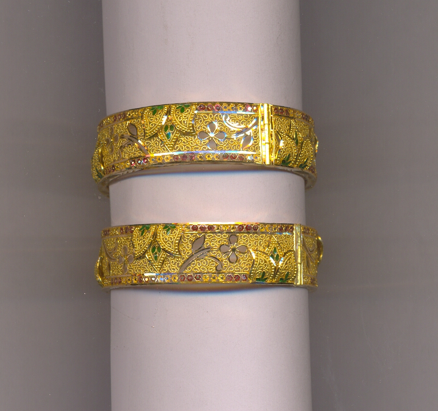 GOLD BANGLE PLAIN EXCLUSIVE