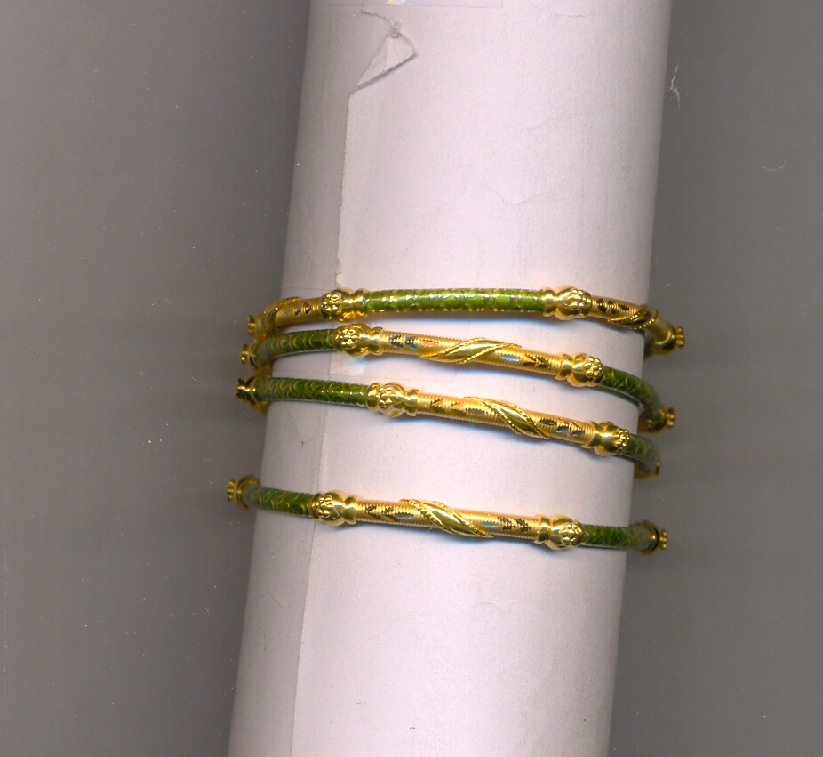 GOLD BANGLE PLAIN EXCLUSIVE
