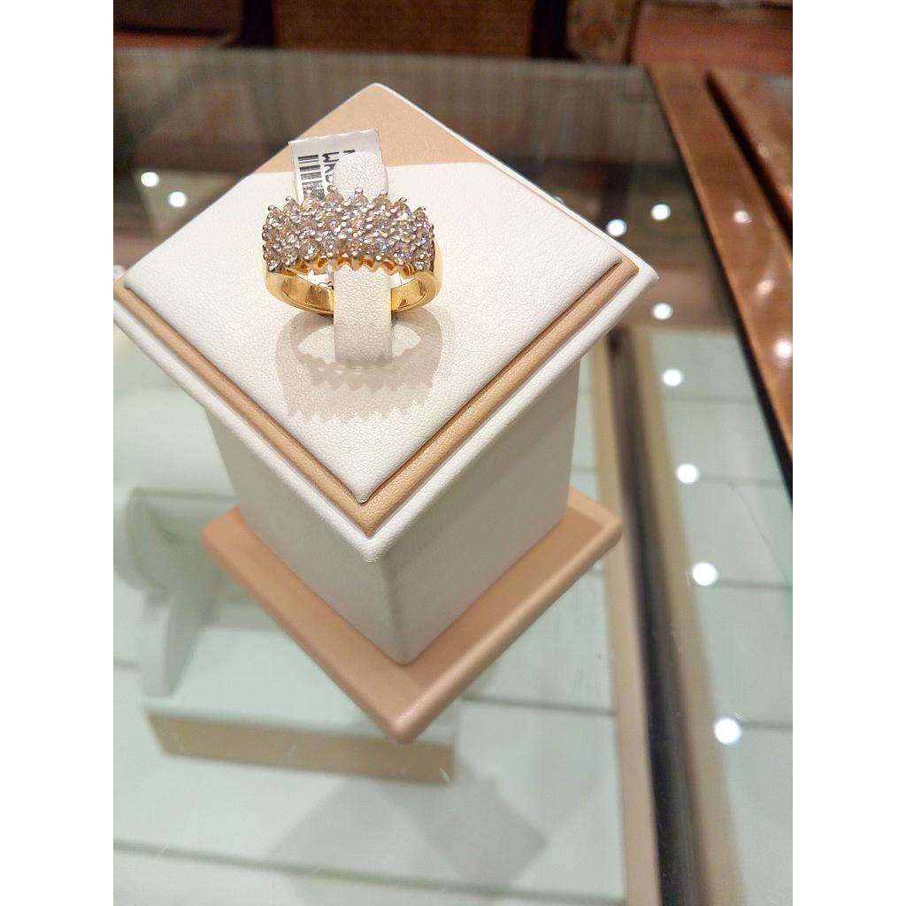 DIAMOND RING