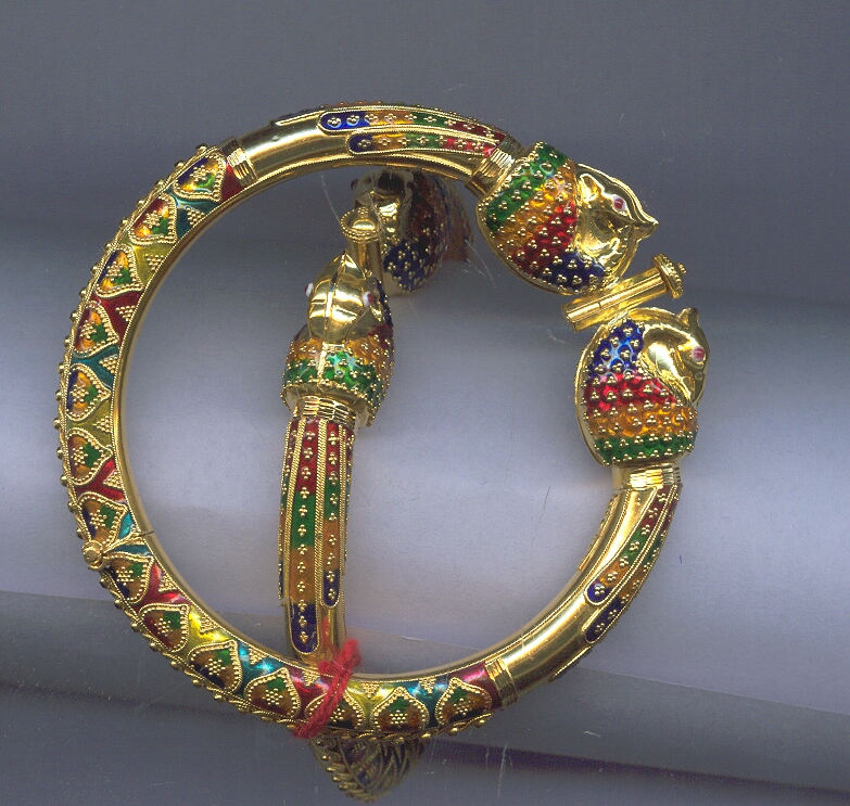 GOLD BANGLE PLAIN EXCLUSIVE