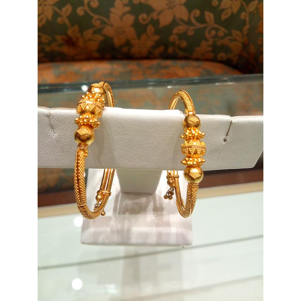 GOLD BANGLE