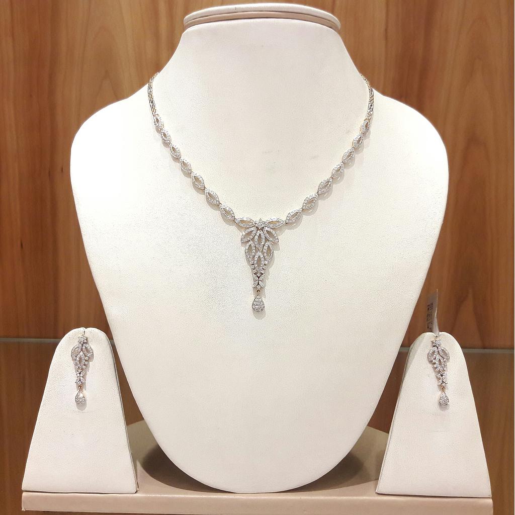 DIAMOND HALF SET ROUND FANCY
