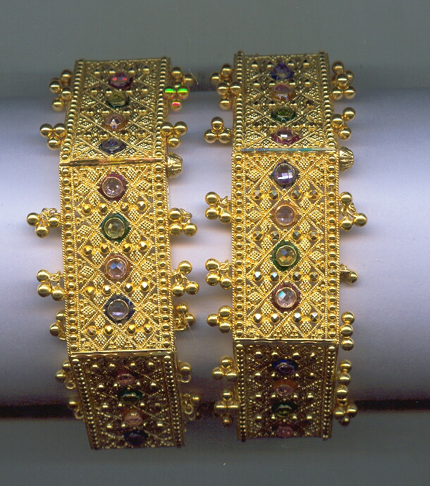 GOLD BANGLE PLAIN FANCY